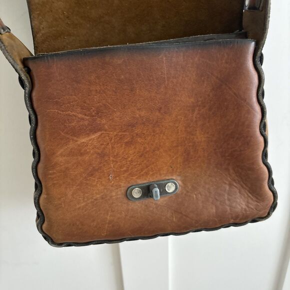 VTG Boho Thick Leather Latch Handmade Saddle Bag 70s Crossbody Purse - Picture 11 of 16